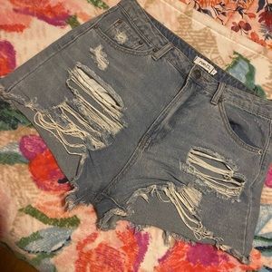 Rue 21 size 7 shorts
